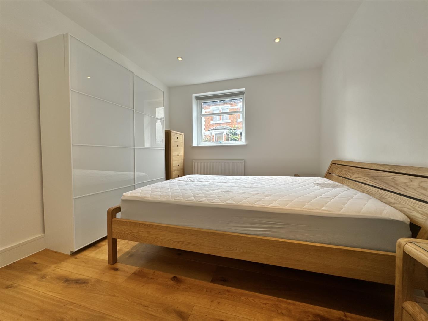 Emerald Apartments, London